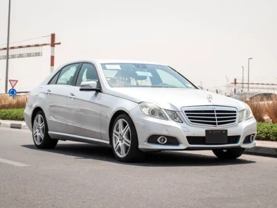 2009 Mercedes-Benz E-Class E 350 6 Cylinders Engine Silver Black Immaculate Condition
