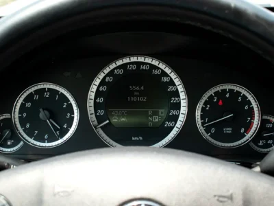 2009 Mercedes-Benz E-Class E 350 6 Cylinders Engine Silver Black Immaculate Condition