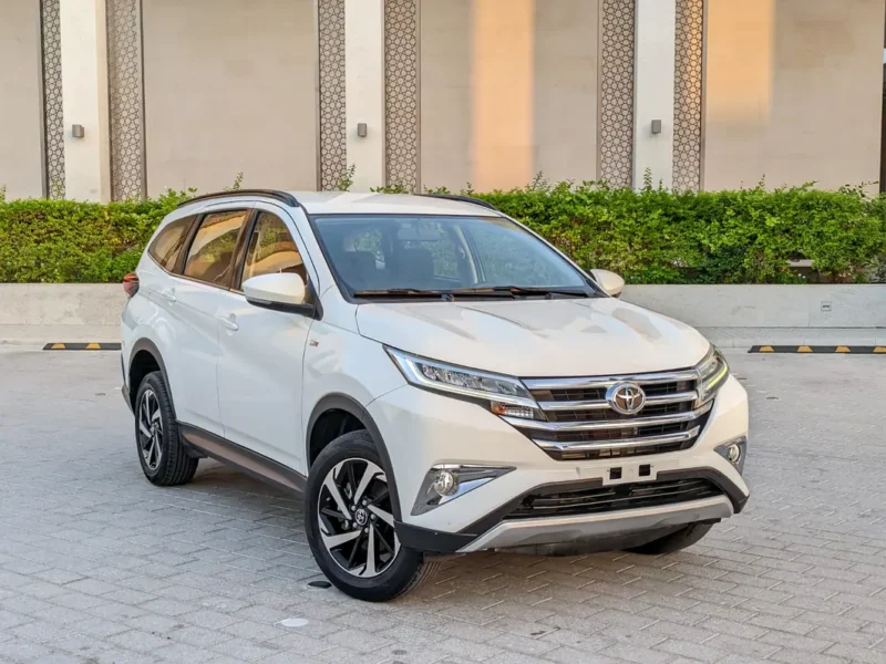 2022 Toyota Rush EX 4 Cylinders Engine White Grey SUV GCC Specs