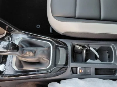 2025 VOLKSWAGEN T-ROC R LINE 300 TSI 1.5L 4 Cylinders Engine White Black SUV