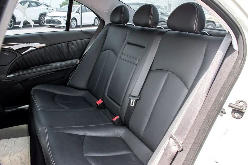 2007 Mercedes-Benz E-Class E 350 6 Cylinders Petrol Engine White Black Sedan