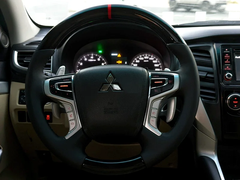 2019 Mitsubishi Montero Sport GLS 4WD Premium 6 Cylinders Engine White Beige SUV