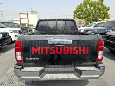2025 Mitsubishi L200 2.4L 4 Cylinders Engine MT DC Black Petrol Black Truck