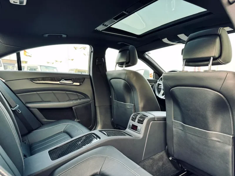 2014 Mercedes-Benz CLS-Class CLS 350 Blueefficiency 6 Cylinders Engine Silver Black Sedan