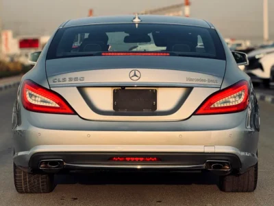 2014 Mercedes-Benz CLS-Class CLS 350 Blueefficiency 6 Cylinders Engine Silver Black Sedan