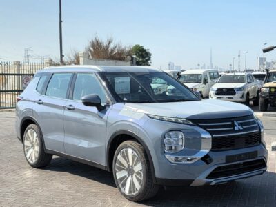 2026 Mitsubishi Outlander P-Line 2.5L DOHC Direct Injection 4-Cylinder Grey Brown Petrol