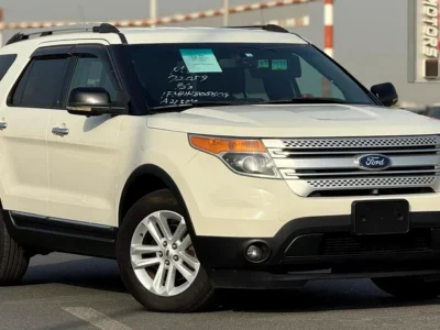 2012 Ford Explorer XLT 4 Cylinders Engine White Black SUV CLEAN CAR