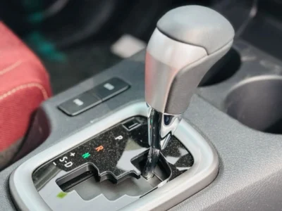 2025 Toyota Hilux S GLX 2.4L AWD A/T White Red Pick-Up Truck