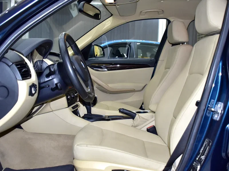 2015 BMW X1 Sdrive18i 4 Cylinders Petrol Engine Blue Beige Crossover GCC