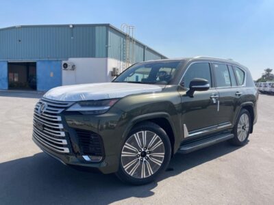 2025 Lexus LX 700h Signature 3.5L 6 Cylinder Engine HYBRID Green Red SUV