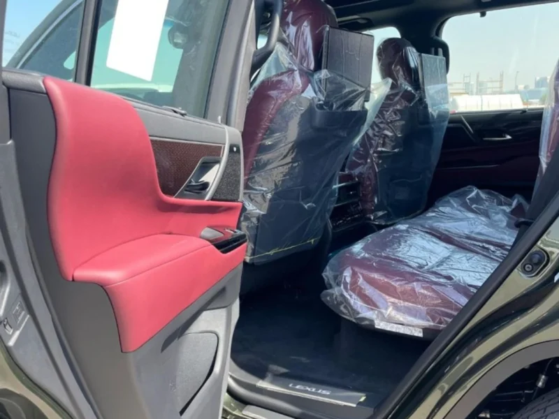 2025 Lexus LX 700h Signature 3.5L 6 Cylinder Engine HYBRID Green Red SUV