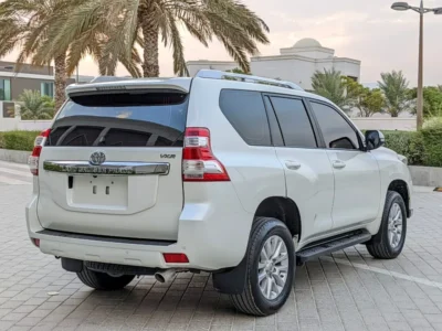 2017 TOYOTA PRADO VXR V4 2.7L GCC Specs FULL OPTION White Brown SUV