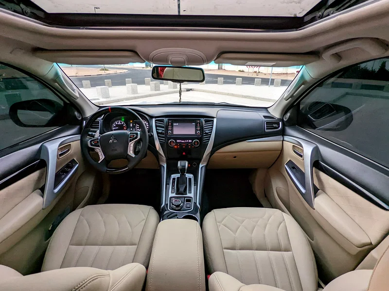 2019 Mitsubishi Montero Sport GLS 4WD Premium 6 Cylinders Engine White Beige SUV