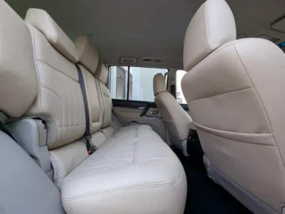 2016 MITSUBISHI PAJERO GLS MID OPTION 6 Cylinder Engine GCC Black Beige SUV