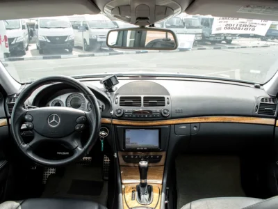 2007 Mercedes-Benz E-Class E 350 6 Cylinders Petrol Engine White Black Sedan