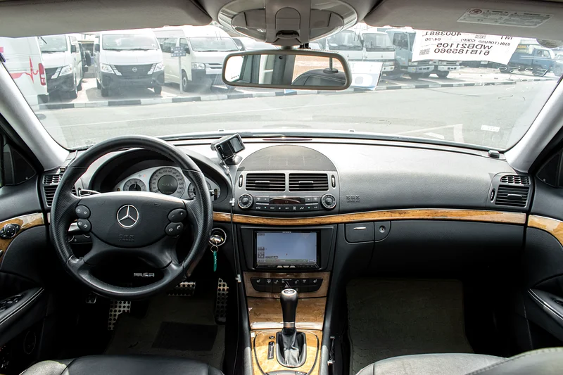 2007 Mercedes-Benz E-Class E 350 6 Cylinders Petrol Engine White Black Sedan