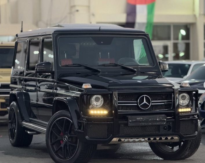 2013 Mercedes-Benz G63 AMG 5.5L V8 AMG Full Carbon Fiber Black Red