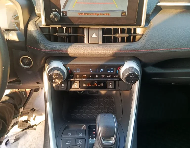 2023 Toyota Rav 4 XSE Hybrid 4 Cylinders Engine Black SUV Very Clean Car