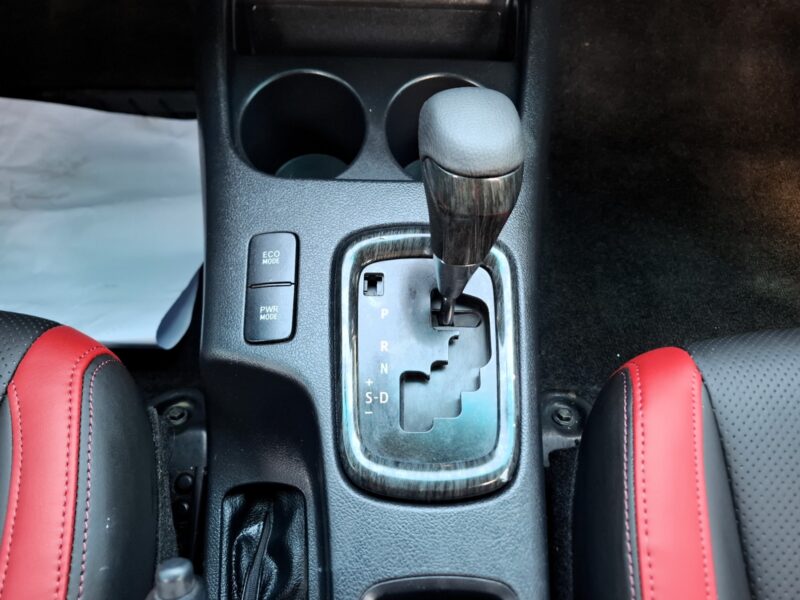 2017 Toyota Hilux Revo GR 2.7L 4-CYLINDER AT Black Pick Up Truck Petrol