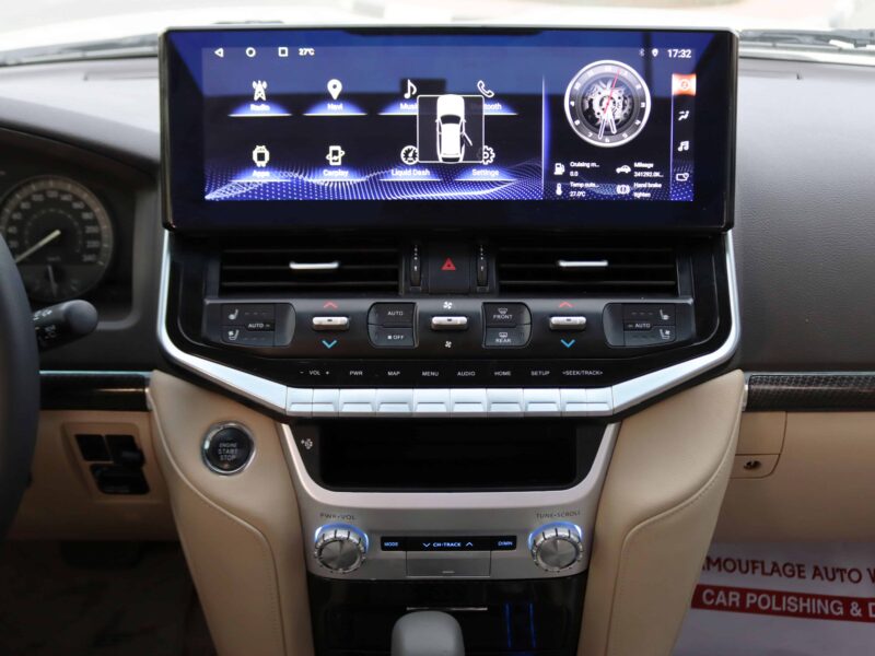 2014 Toyota Land Cruiser GXR 4.6L V8 White Beige SUV Petrol GCC Specs