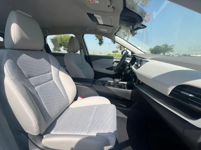 2024 Nissan X-Trail S 2.5L 4 Cylinders Engine White Grey SUV GCC Specs