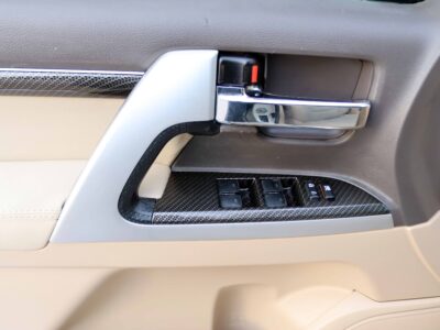 2014 Toyota Land Cruiser GXR 4.6L V8 White Beige SUV Petrol GCC Specs