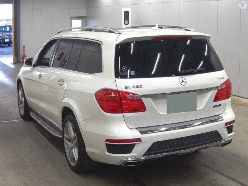 2013 Mercedes-Benz GL550 4.7 litres V8 Engine Petrol White Black SUV