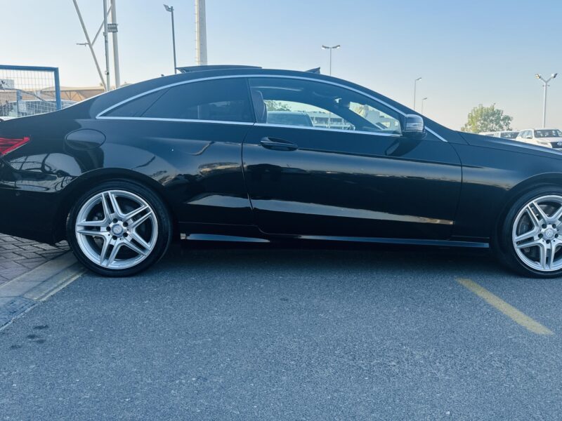 2014 Mercedes-Benz E550 Coupe 4.7 litres V8 Engine Black Red RWD