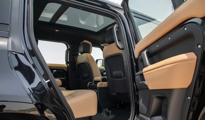 2025 Land Rover Defender X-Dynamic SE 3.0L 6 Cylinders Engine Black Tan SUV