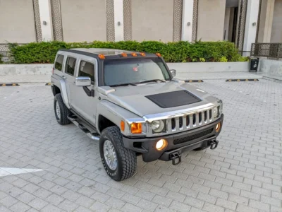2006 Hummer H3 Other 5 Cylinders Engine Silver Black SUV GCC Specs