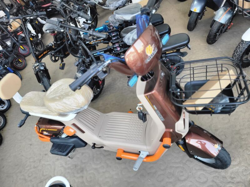 Electric Scooter 48 Volt Battery 45 Speed 50 Range AMP 25 Bronze Beige