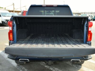 2020 Chevrolet Silverado 5.3 Liters 8 Cylinders Engine Blue Grey Pick Up Truck