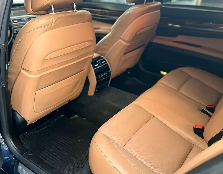 2014 BMW 7-Series 750i Exclusive 8 Cylinders Engine Blue Tan Sedan
