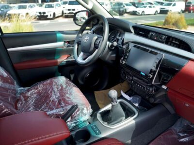 2025 Toyota Hilux GLX 2.7L Double Cab Utility 4WD MT White Red Pick Up