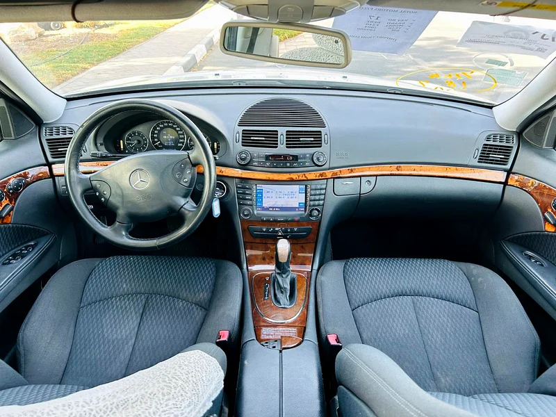 2004 Mercedes-Benz E-Class E 240 6 Cylinders Engine Silver Black Sedan