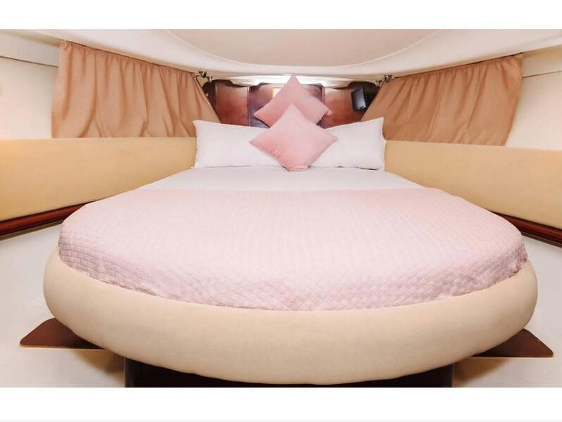 Yacht Rental Dubai UAE