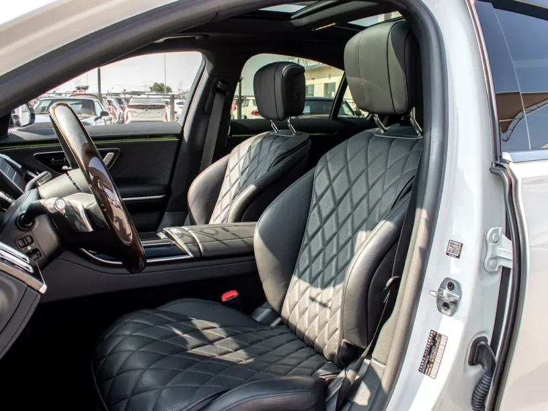 2022 Mercedes-Benz S-Class S 580 4Matic 8 Cylinders Engine White Black Sedan