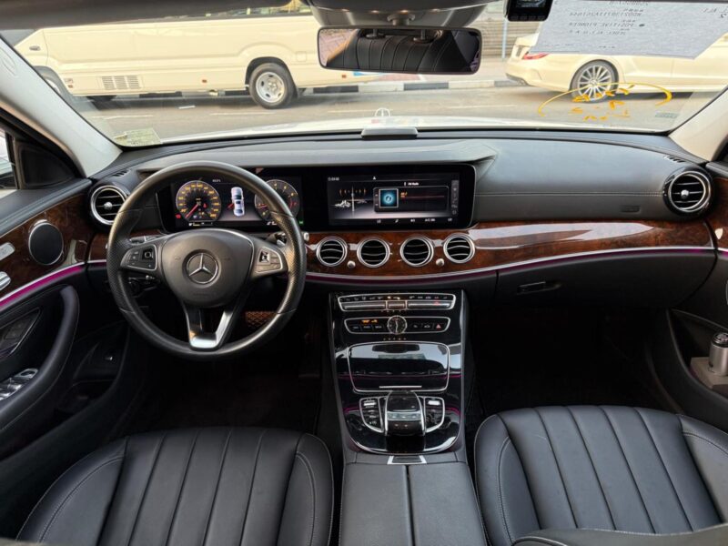 2017 Mercedes-Benz E400 3.0 litre 6 Cylinder Engine White Black Sedan