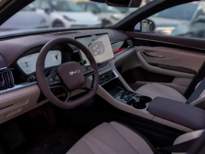 2025 BYD Song Plus DM-i Hybrid 4 Cylinders Engine White Beige SUV