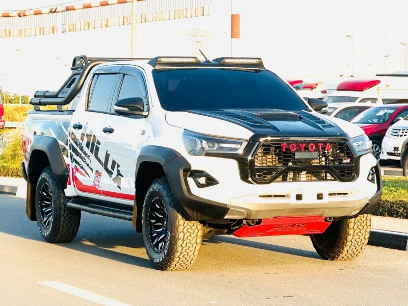 2016 Toyota Hilux GLX 2.7L Double Cab Utility M/T Red White GCC Specs