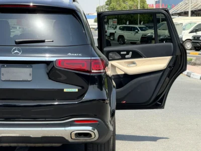 2021 Mercedes-Benz GLS-Class GLS 580 8 Cylinder White Black SUV Carbon Edition