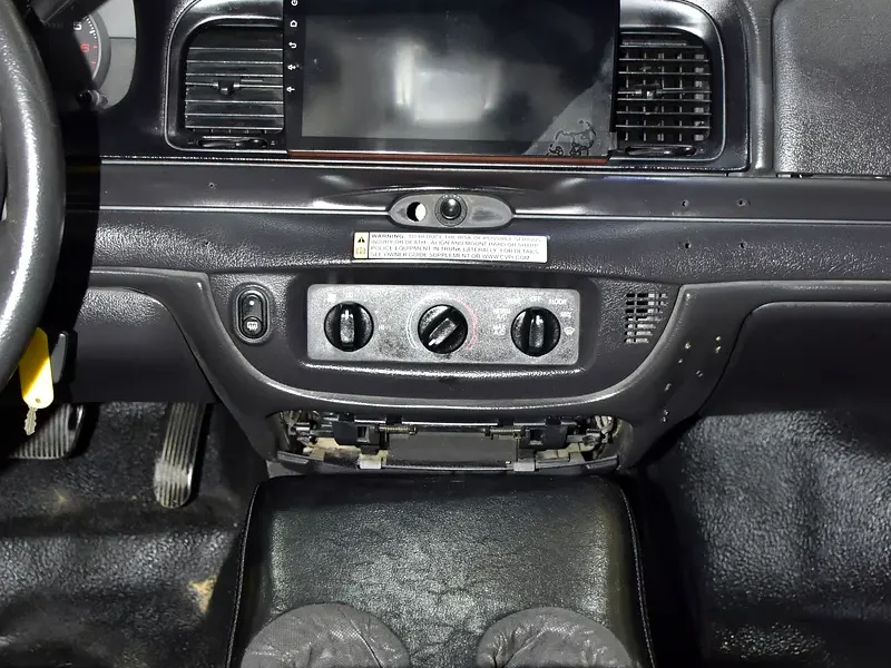 2011 Ford Crown Victoria LX 8 Cylinders Petrol Engine Black Grey Sedan