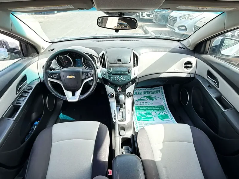 2017 Chevrolet Cruze LS 4 Cylinder Petrol Engine Silver Grey Sedan GCC Specs