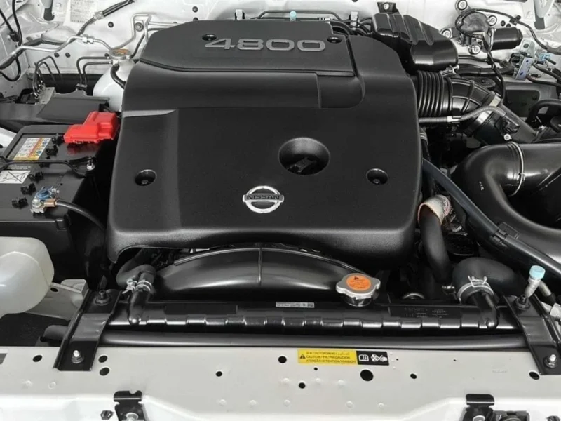 2024 Nissan Patrol Safari 4.8L AT 4 Cylinder Petrol Engine White Grey SUV GCC Specs