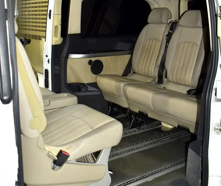 2015 Mercedes-Benz Viano Trend 6 Cylinders Petrol Engine White Beige Van GCC