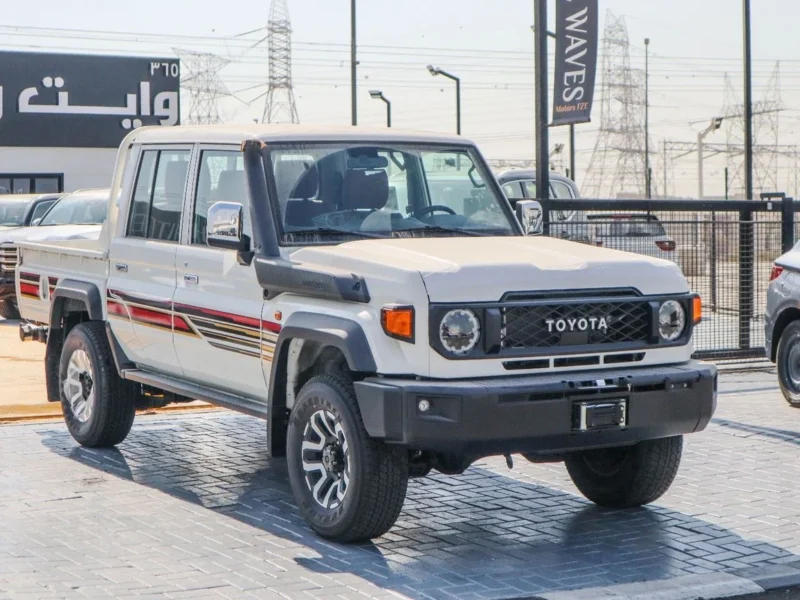 2025 Toyota Land Cruiser Pick Up Std 4.0L Double Cab Utility 4WD White Brown