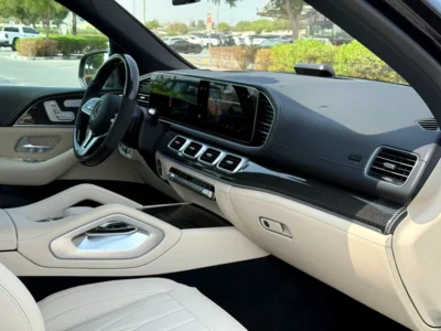 2021 Mercedes-Benz GLS-Class GLS 580 8 Cylinder White Black SUV Carbon Edition