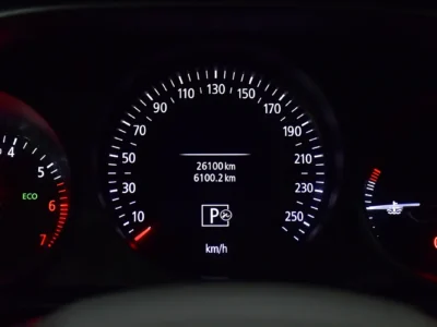 2019 Renault Megane LE 4 Cylinder Petrol Engine White Beige Sedan GCC Specs