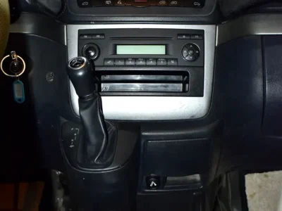 2015 Mercedes-Benz Viano Trend 6 Cylinders Petrol Engine White Beige Van GCC