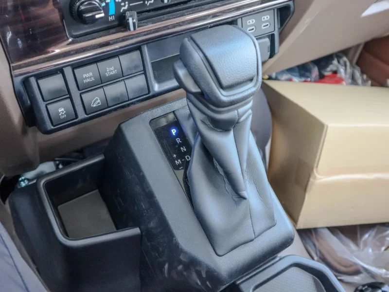 2025 Toyota Land Cruiser Pick Up Std 4.0L Double Cab Utility 4WD White Brown